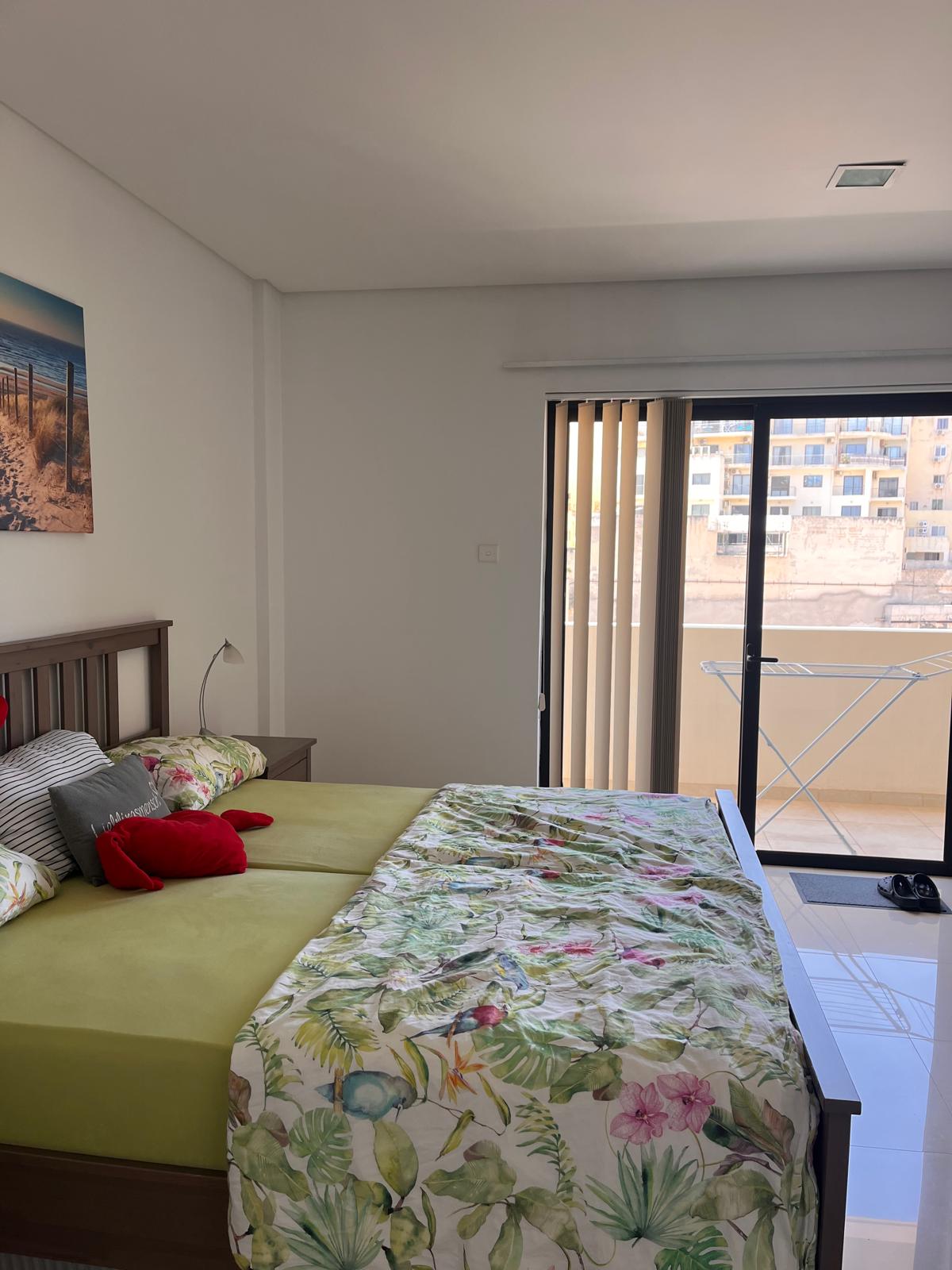 Magnificent Seafront 3-Bedroom Apartment in Qui-Si-Sana photo 8