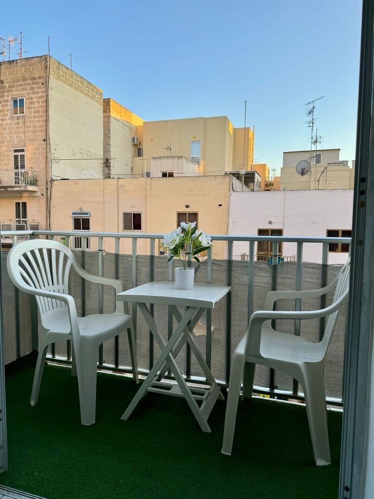 2 Bedroom Apartment for Long Let in Qawra - €1,200/month photo 8