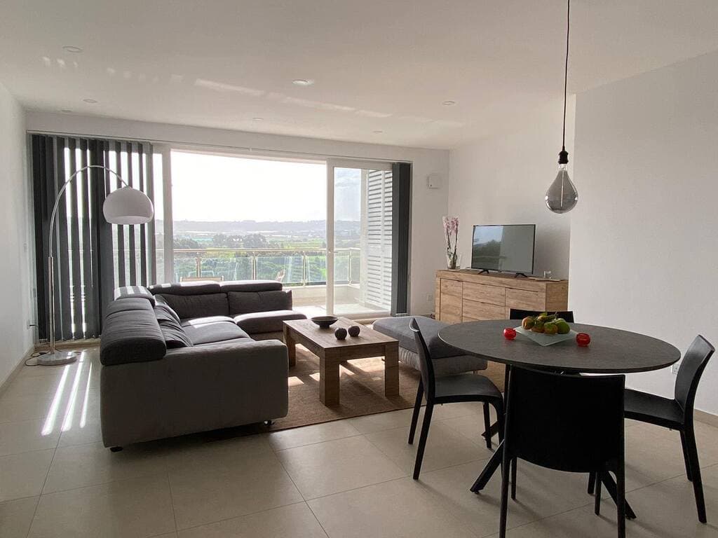 3 Bedroom Apartment for Long Let in Qawra - €1,800/month