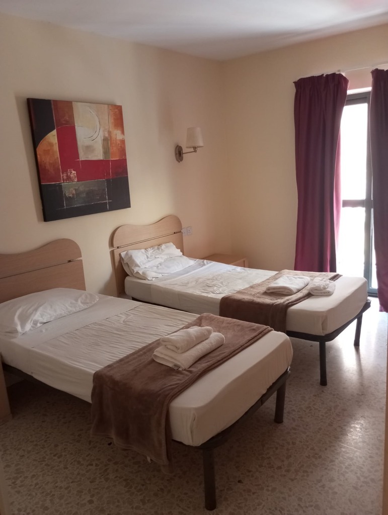 2 Bedroom Apartment for Long Let in Gżira - €1,300/month photo 3