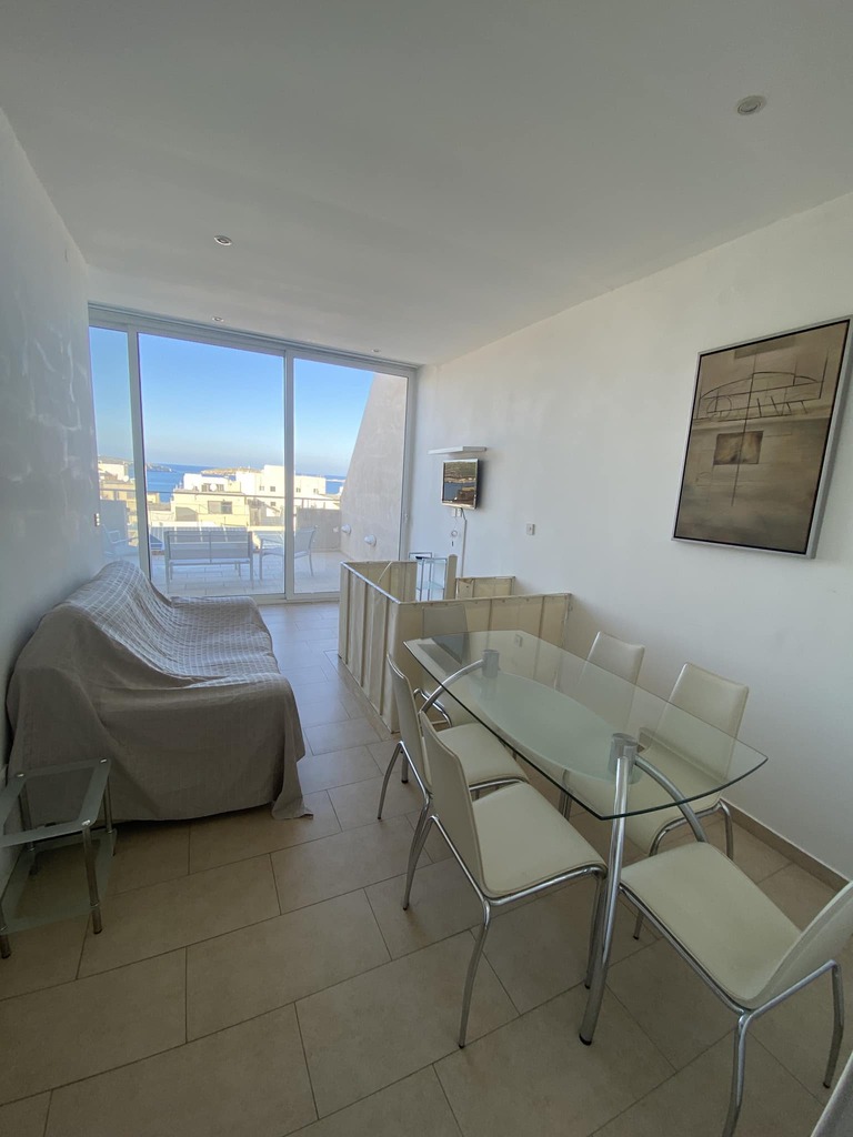 1 Bedroom Penthouse for Long Let in St. Paul's Bay - €1,050/month photo 2