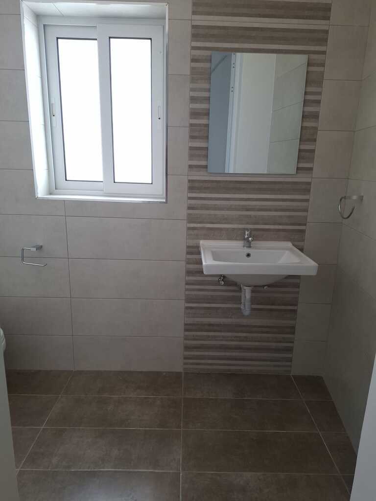 Office for Long Let in Mrieħel - €2,000/month photo 10