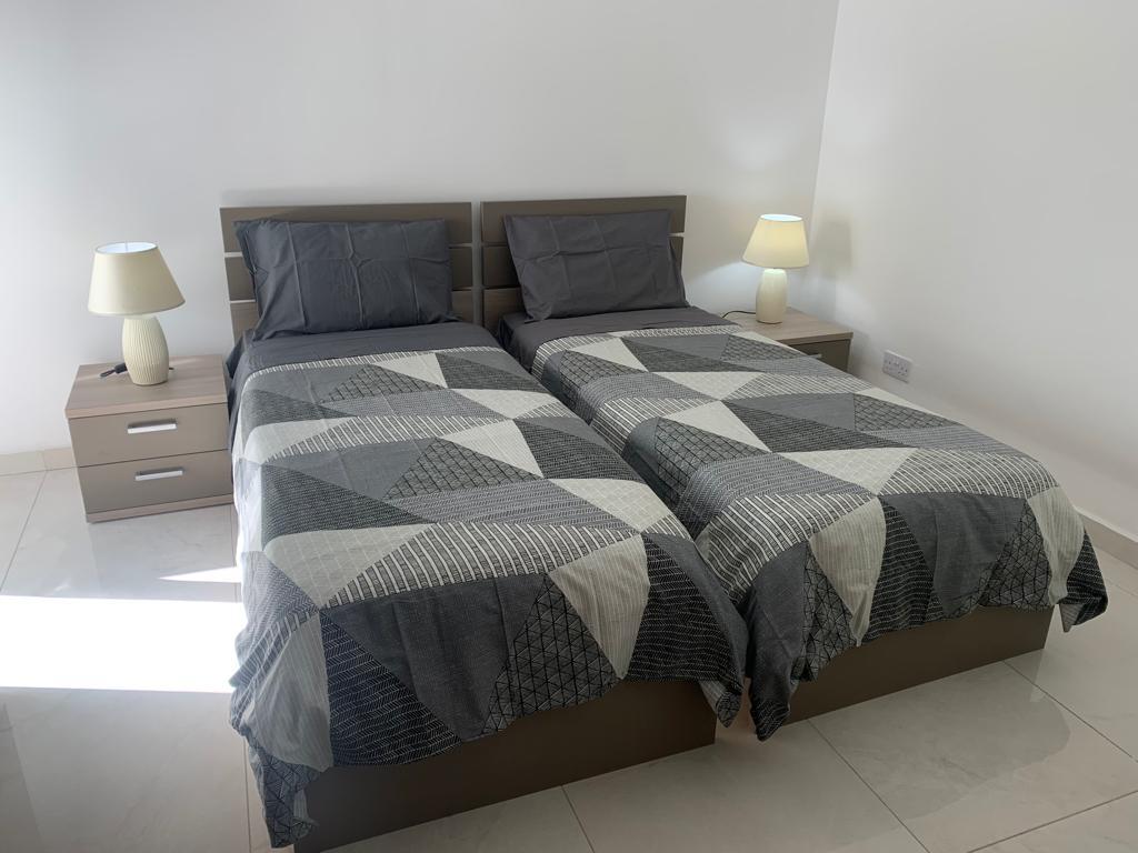 2 Bedroom Apartment for Long Let in St. Julian's - €1,500/month photo 5