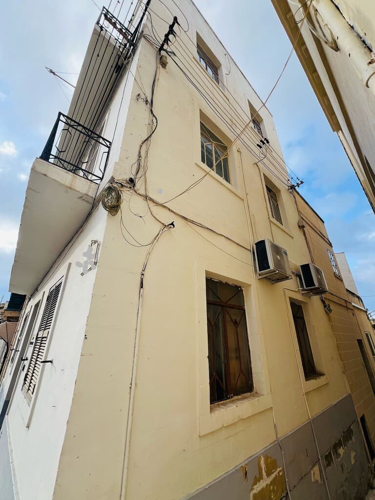 3 Bedroom Townhouse for Long Let in Żejtun - €2,000/month