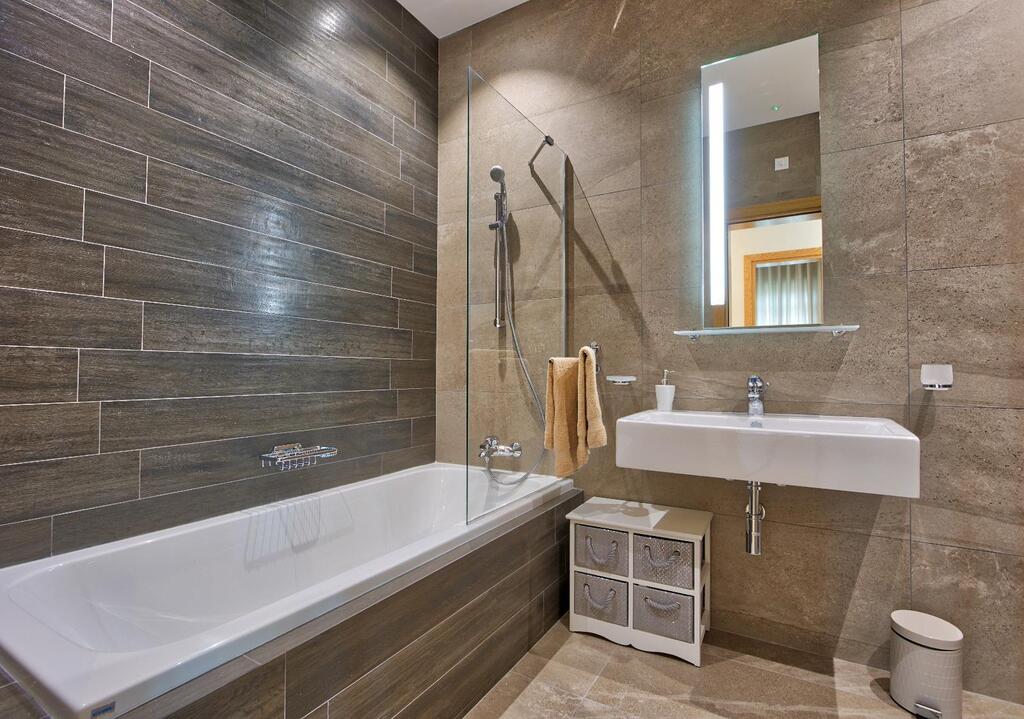 2 Bedroom Ensuite Apartment for Long Let in St. Julian's - €3,200/month photo 11