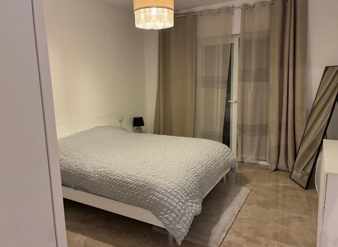 Modern 2 double bedroom apartment sliema/gzira border