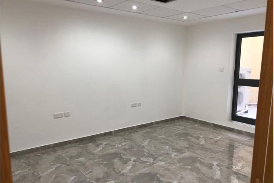 Office for Long Let in Birkirkara - €1,650/month photo 4