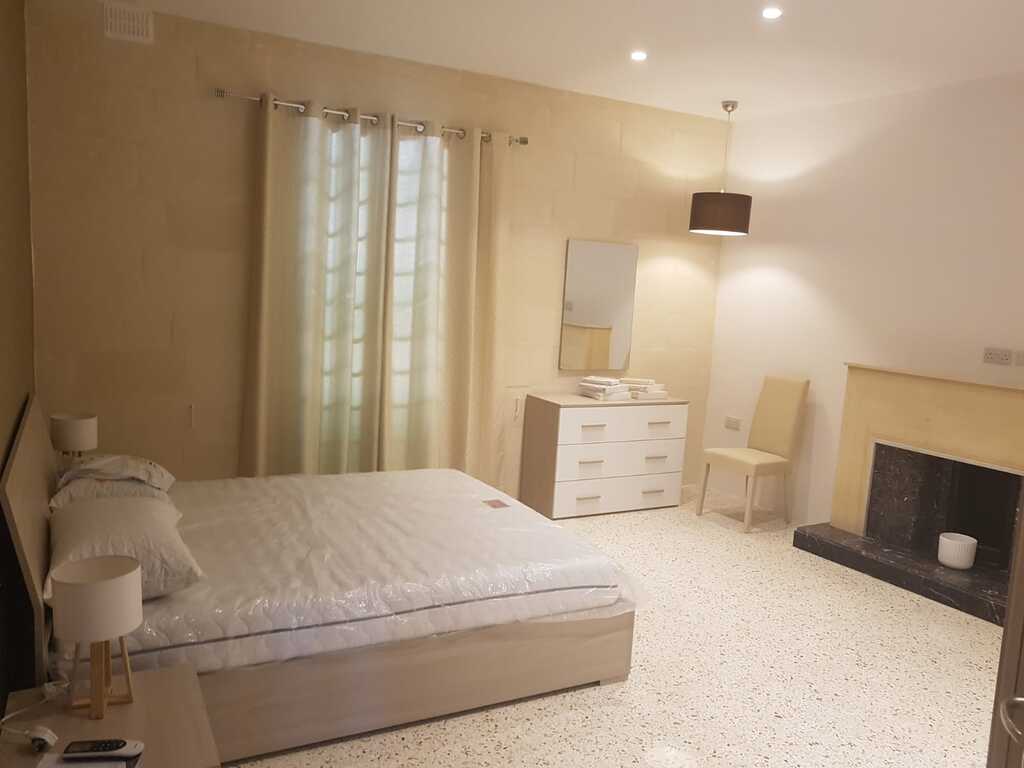 2 Bedroom Apartment for Long Let in Sliema - €1,750/month photo 5