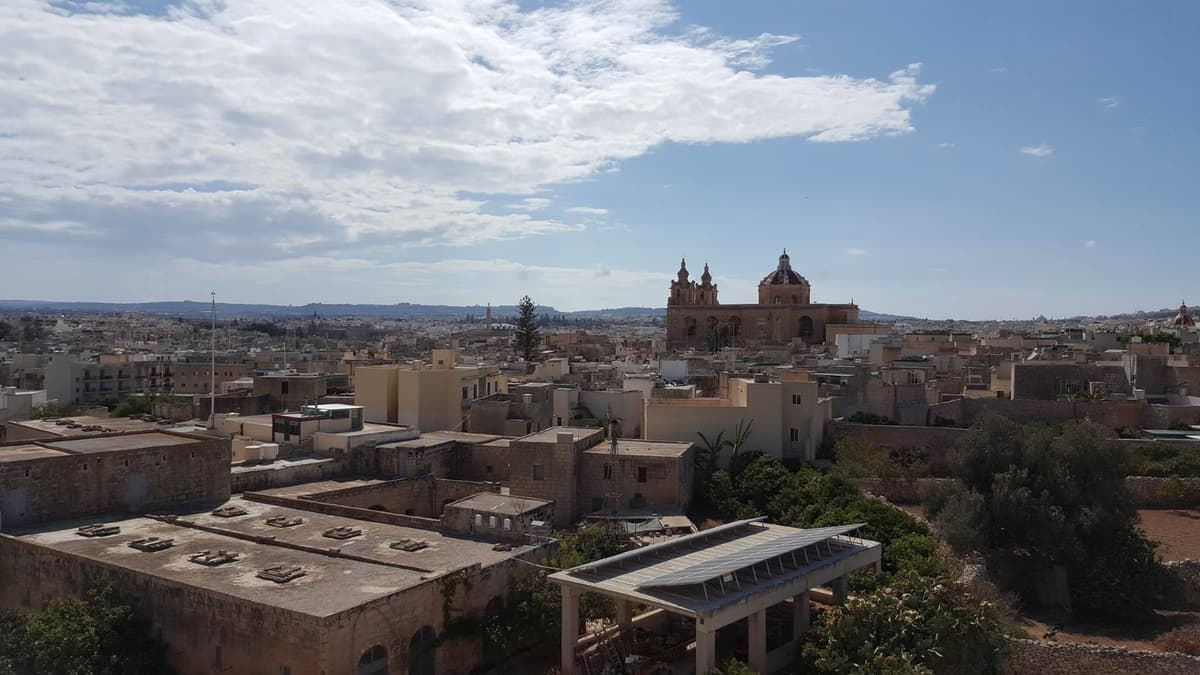Beautiful 2-Bedroom Penthouse with Stunning Open Views in Birkirkara