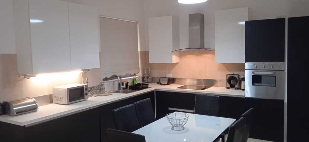 3 Bedroom Penthouse for Long Let in St. Julian's - €2,700/month photo 3