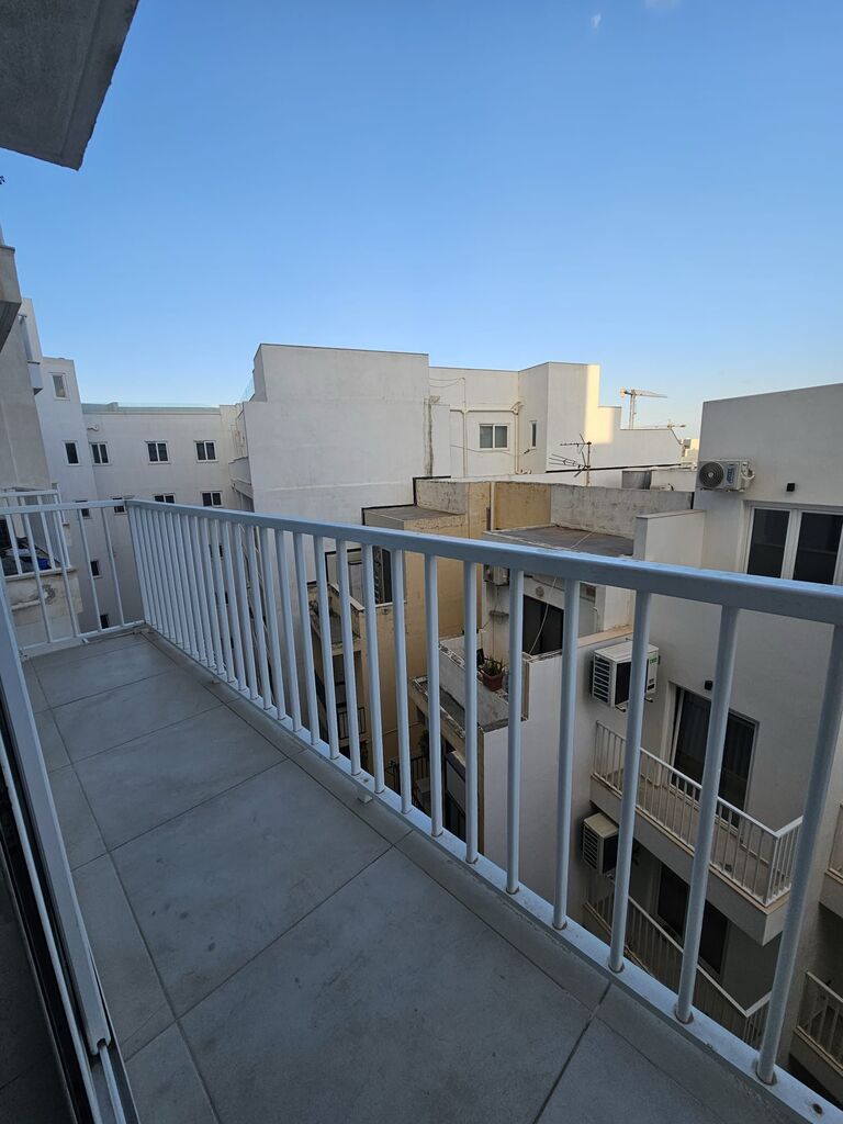 2 Bedroom Apartment for Long Let in St. Julian's - €1,500/month