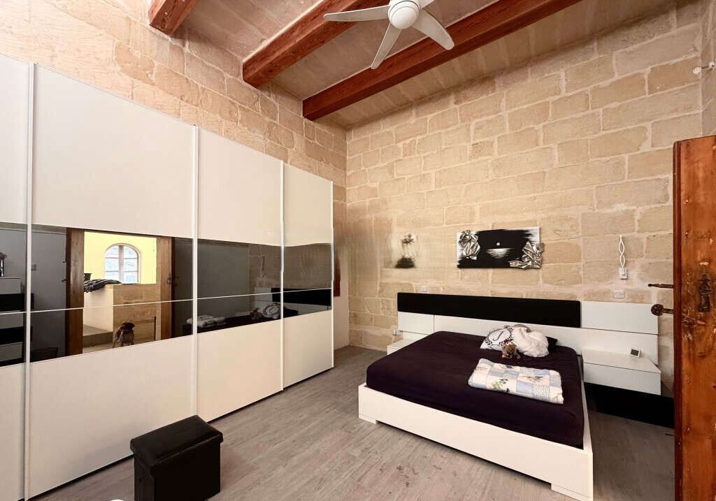 3 Bedroom House of Character for Long Let in Mosta - €2,200/month photo 6