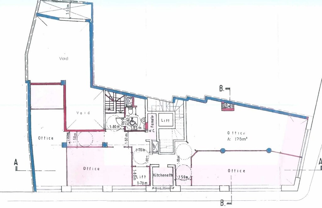 Office for Long Let in San Ġwann - €4,500/month photo 12