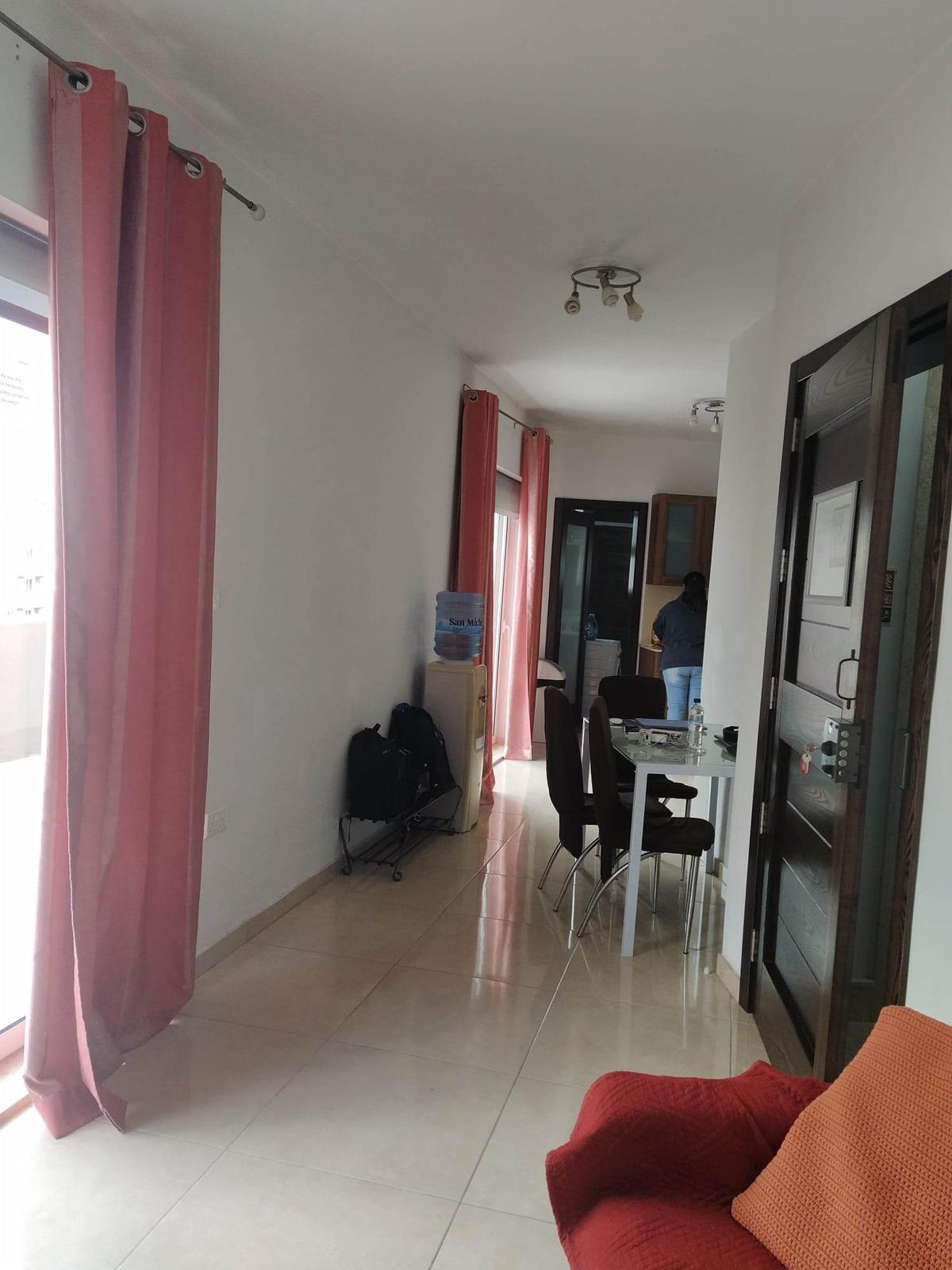 1 Bedroom Penthouse for Long Let in Gżira - €1,150/month
