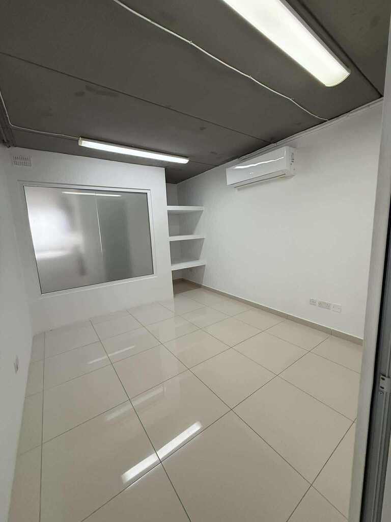 Office for Long Let in Għargħur - €1,900/month photo 8