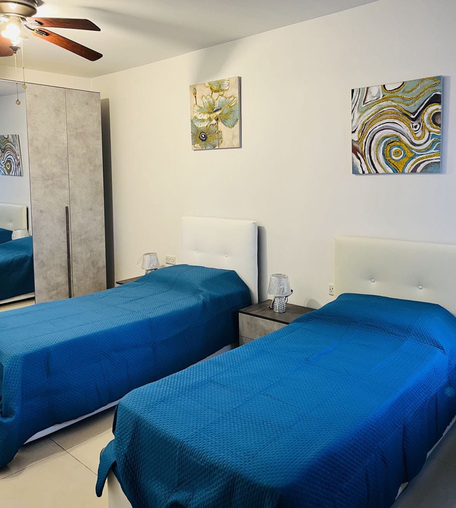 2 Bedroom Penthouse for Long Let in Qawra - €1,600/month photo 8