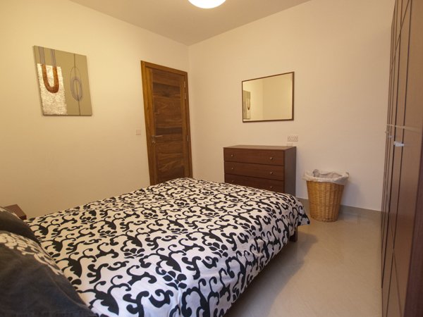 1 Bedroom Apartment for Long Let in Buġibba - €1,000/month photo 4