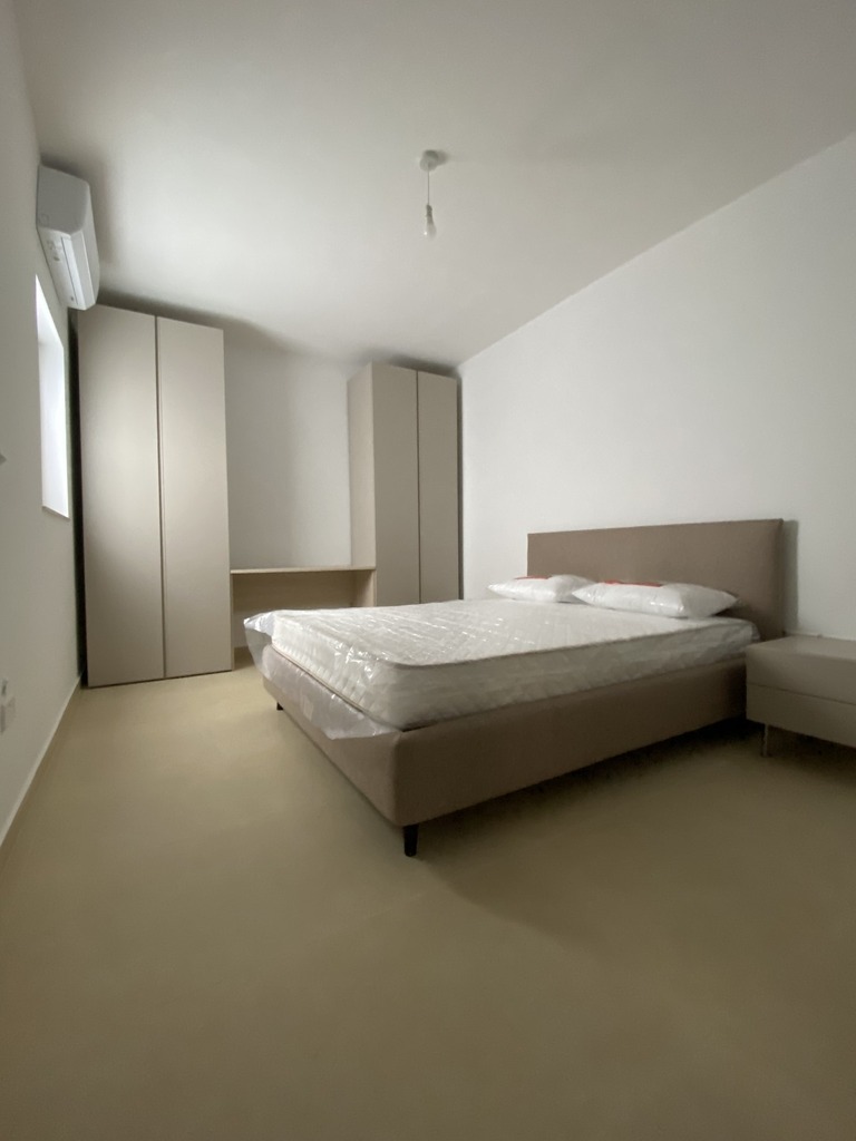 1 Bedroom Apartment for Long Let in Ħamrun - €1,100/month photo 6