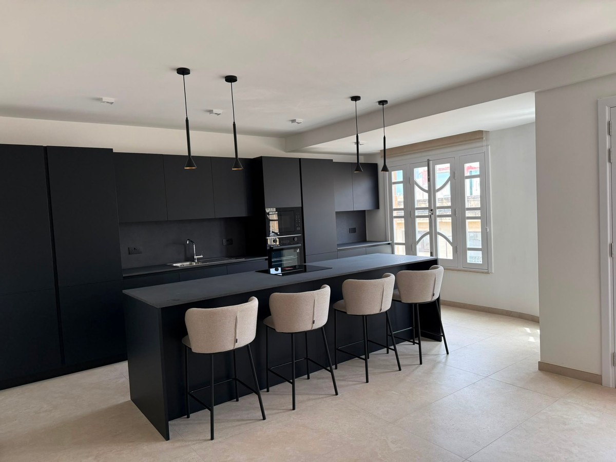 Bright & Modern 3-Bedroom Apartment on Dingli Street Sliema photo 3