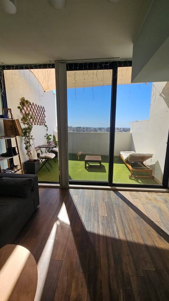 2 Bedroom Penthouse for Long Let in Marsaskala - €1,300/month photo 9