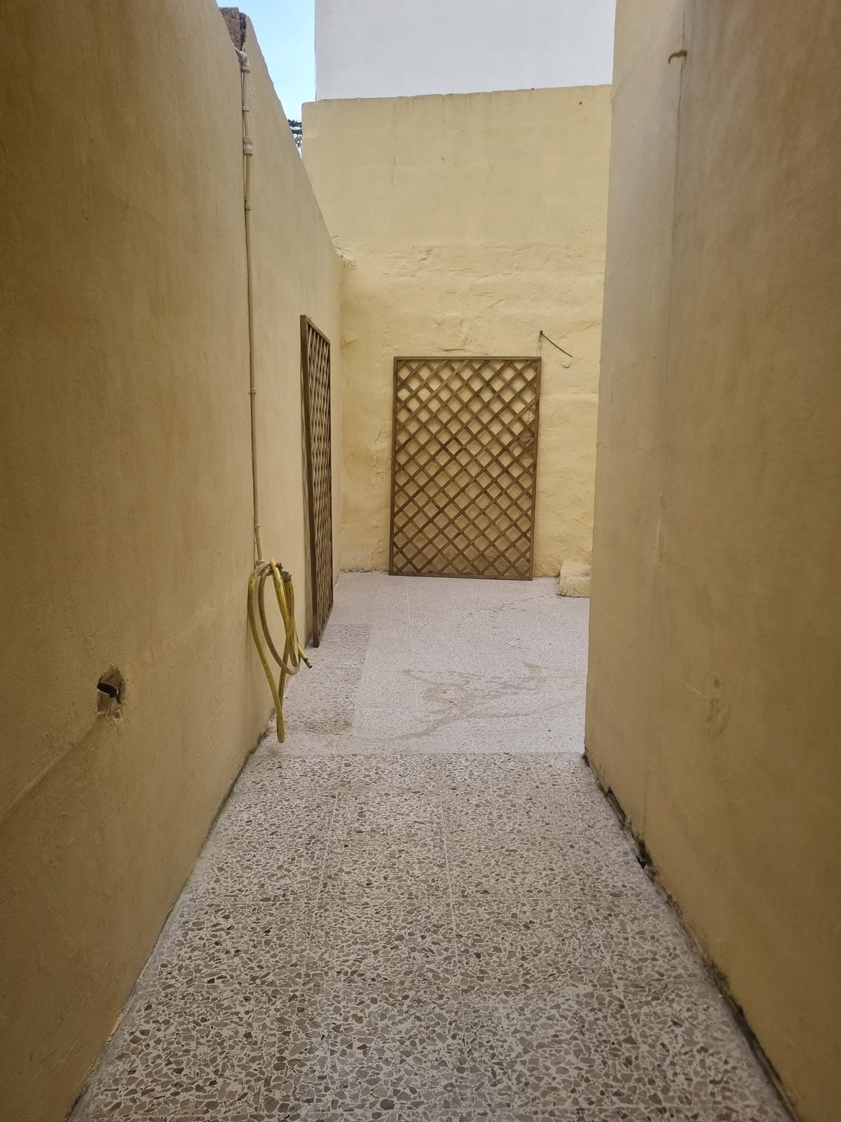 2 Bedroom House of Character for Long Let in Mġarr - €1,600/month photo 8
