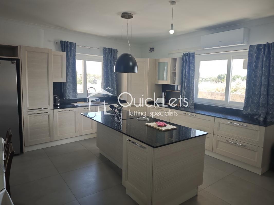 📍ZEBBUG   | MAISONETTE  | €1,700 /month photo 7