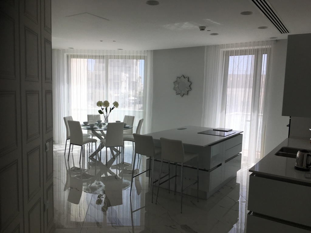 1 Bedroom Ensuite Apartment for Long Let in Sliema - €2,500/month photo 8