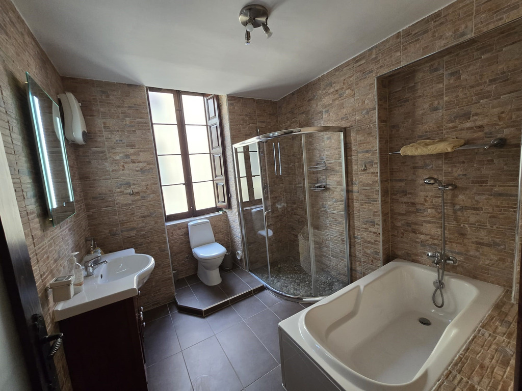 3 Bedroom Townhouse for Long Let in Sliema - €4,500/month photo 18