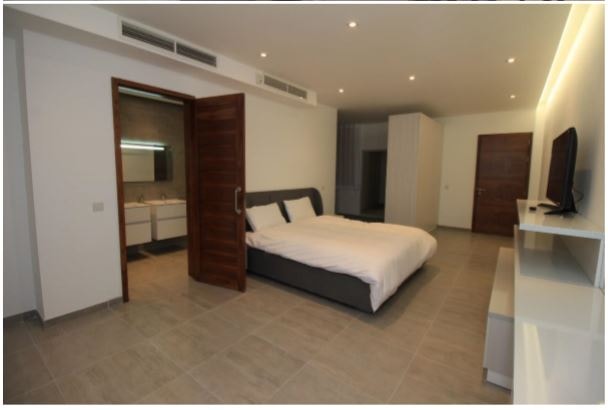 Luxurious Designer Finished 120sqm 2-Bedroom Apartment with Valletta Views in Sliema photo 6