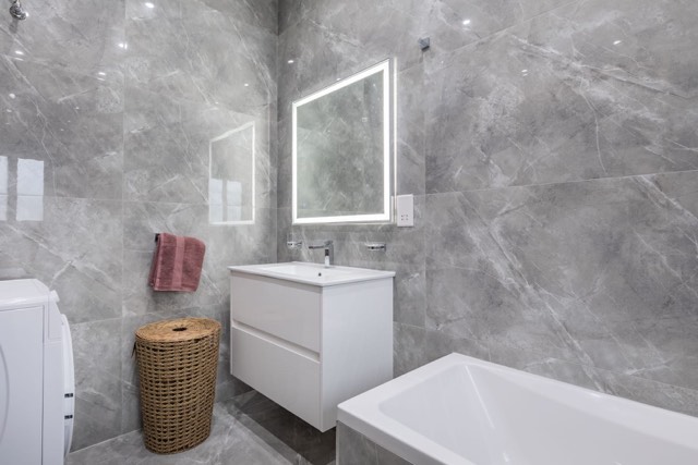 2 Bedroom Penthouse for Long Let in Mellieħa - €2,300/month photo 10
