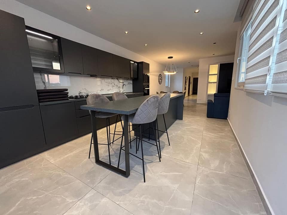 3 Bedroom Penthouse for Long Let in St. Paul's Bay - €2,300/month photo 4