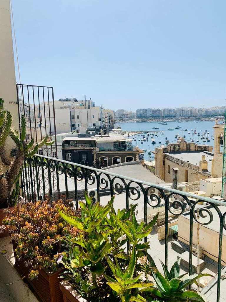 Beautiful 3-Bedroom House with Sea Views in St Julians – €3,600/month