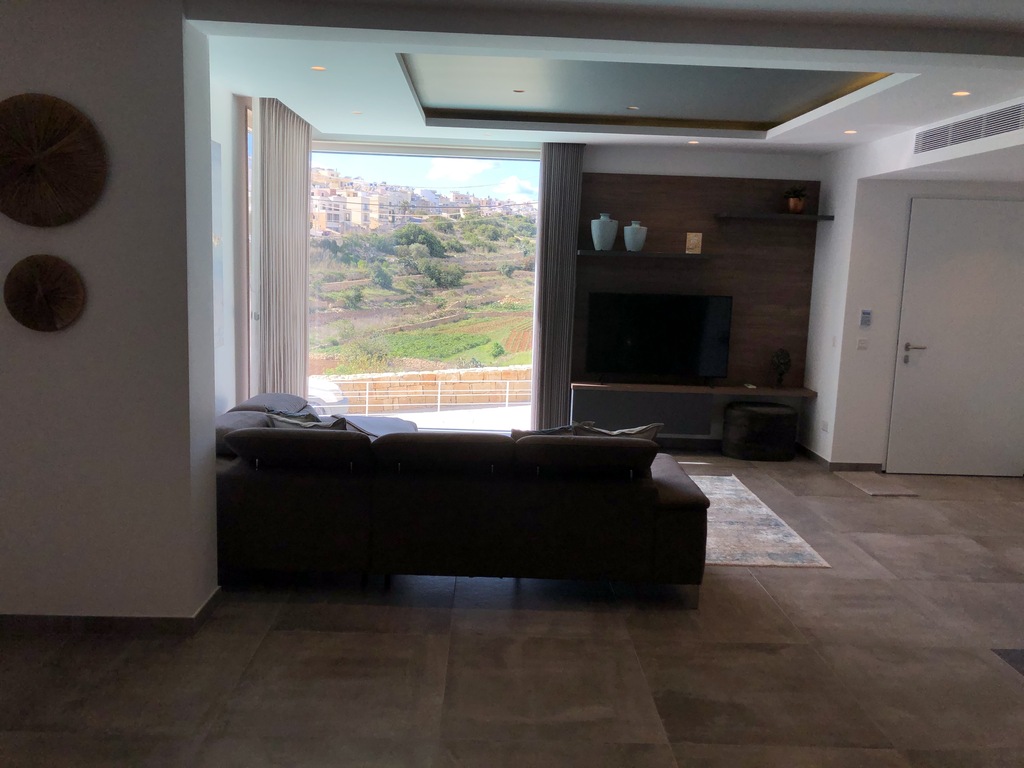 4 Bedroom Villa for Long Let in Swieqi - €12,500/month photo 19