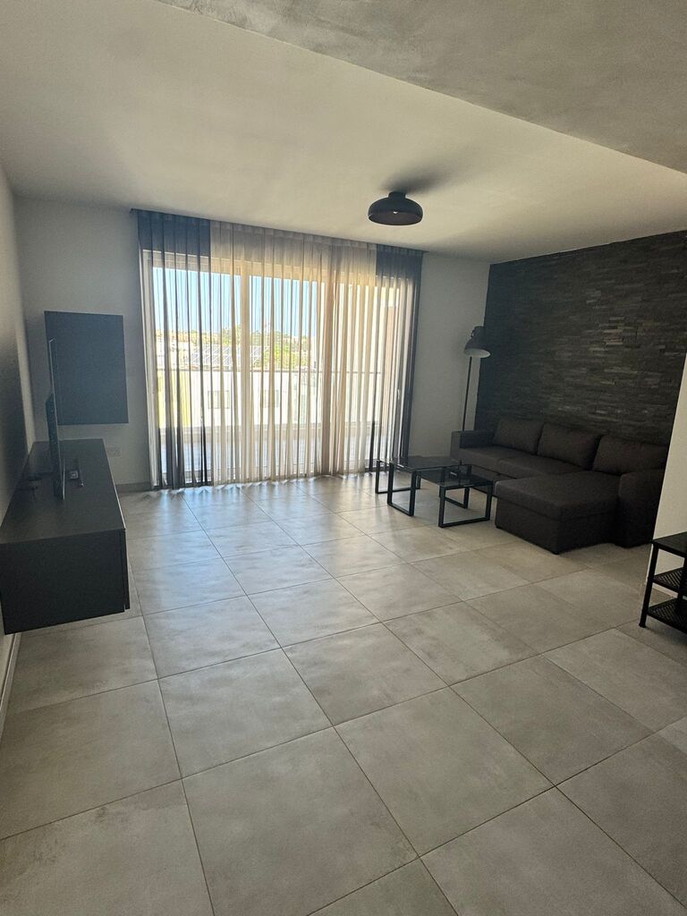 3 Bedroom Apartment for Long Let in Burmarrad - €1,600/month photo 4