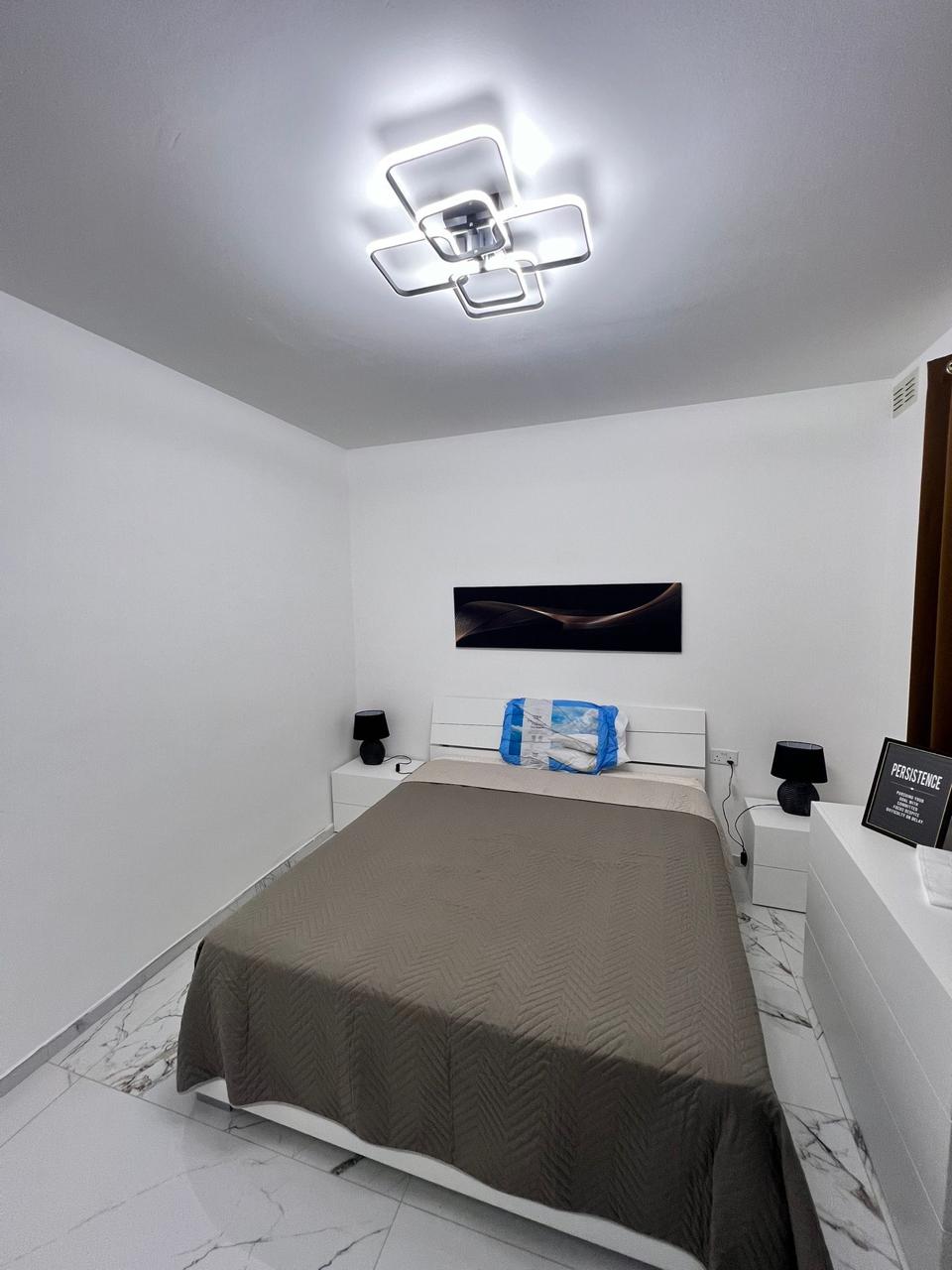 2 Bedroom Ensuite Penthouse for Long Let in Xgħajra - €2,000/month photo 5