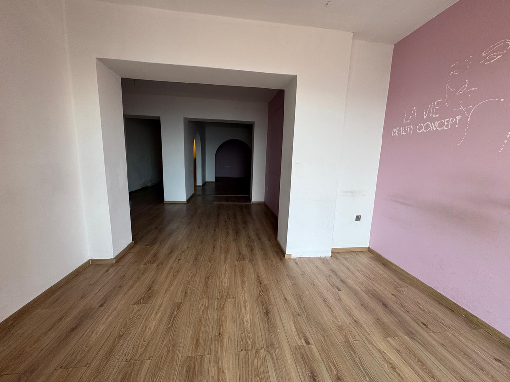Office for Long Let in Sliema - €3,500/month photo 7