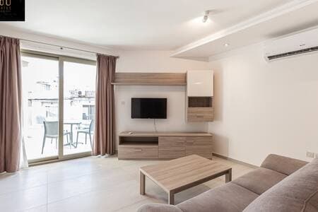 3 Bedroom Apartment for Long Let in Swieqi - €1,800/month
