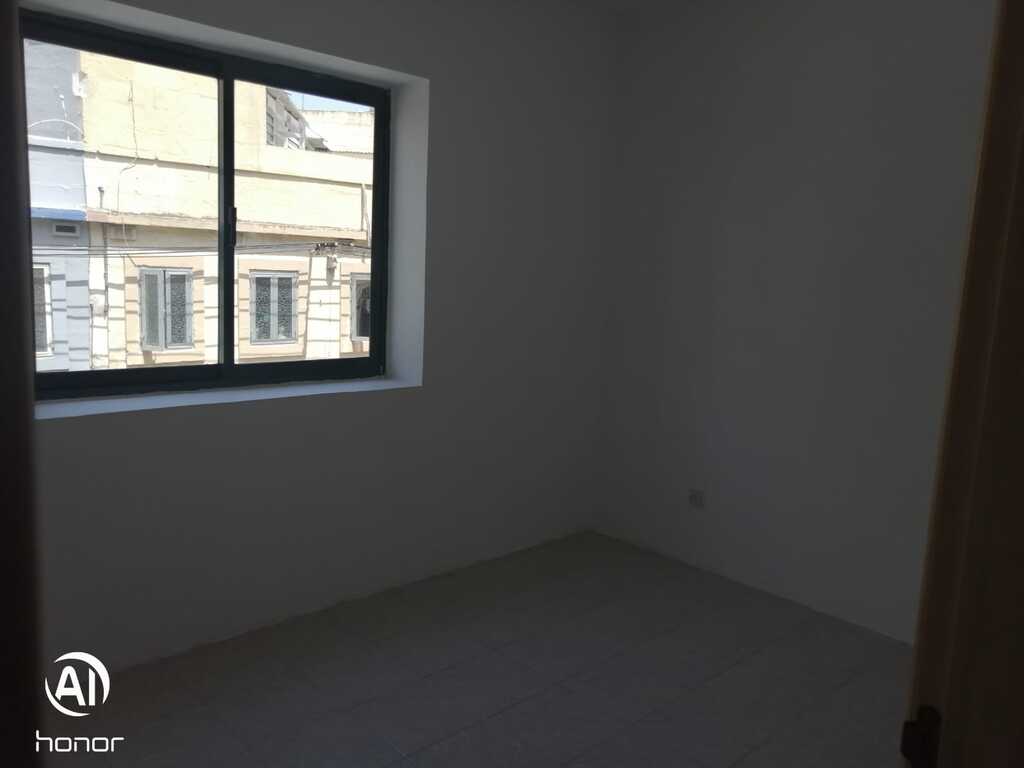 Office for Long Let in San Ġwann - €1,000/month photo 4