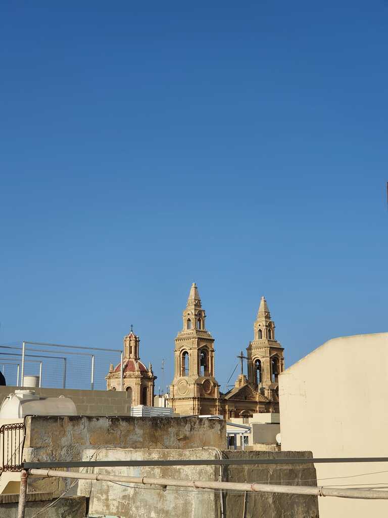 2 Bedroom Apartment for Long Let in Gżira - €1,500/month photo 10