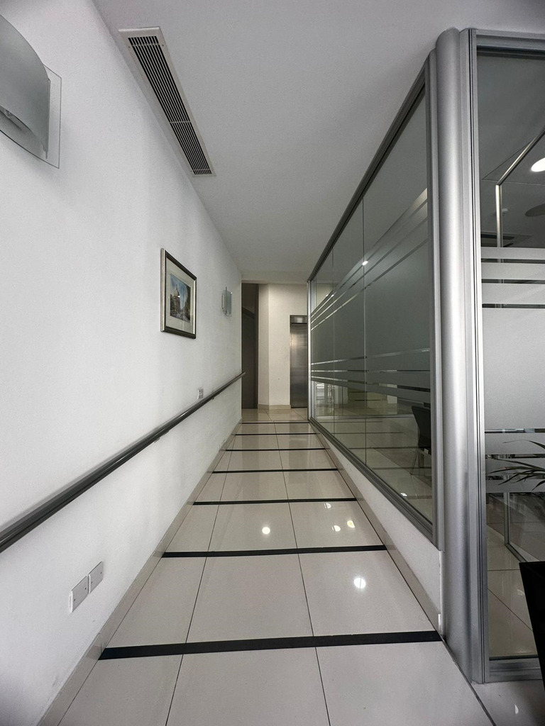 Office for Long Let in Ħamrun - €7,000/month photo 4