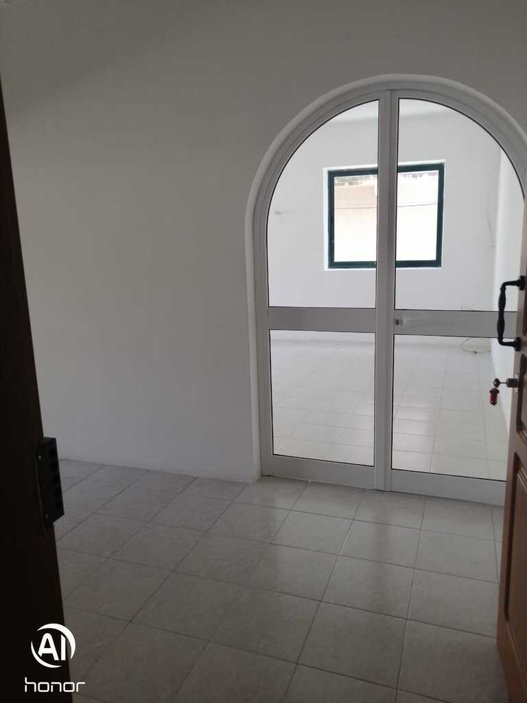 Office for Long Let in San Ġwann - €1,000/month photo 11
