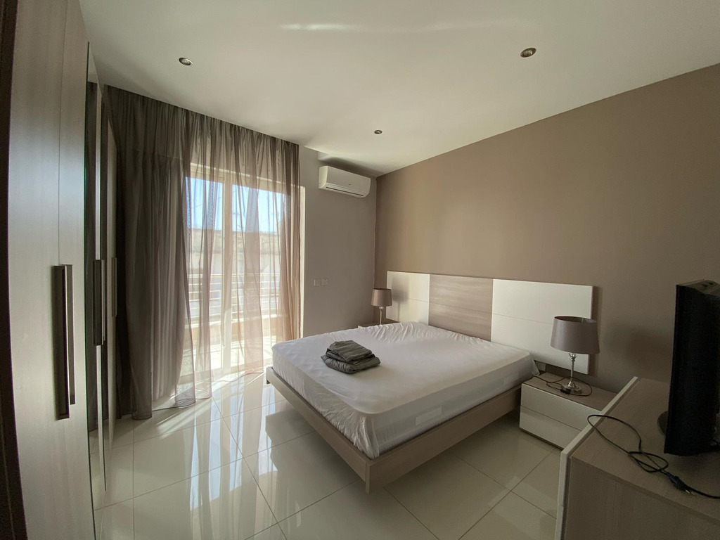 2 Bedroom Apartment for Long Let in Swieqi - €2,000/month photo 6