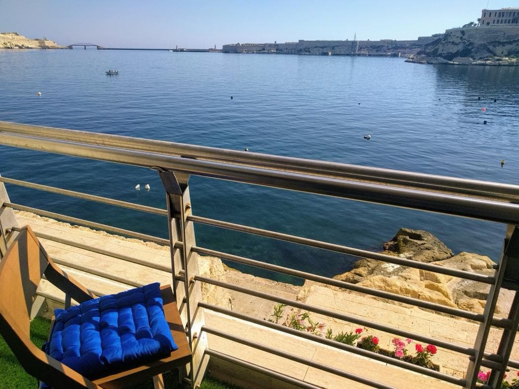 3 Bedroom Ensuite Apartment for Long Let in Birgu - €1,990/month
