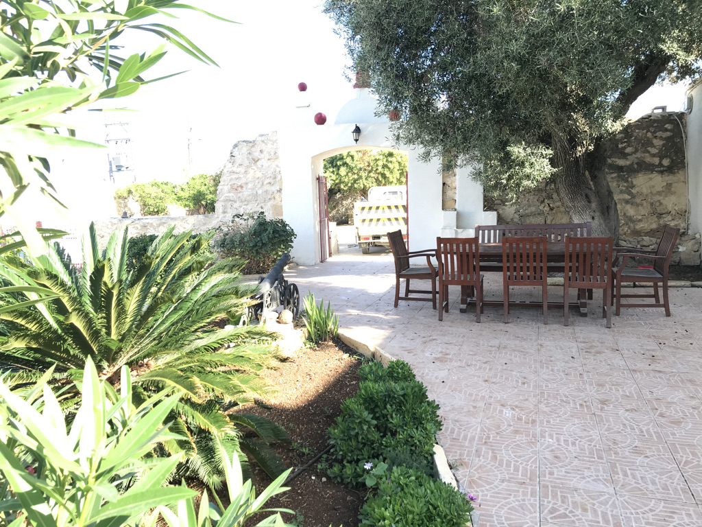 3 Bedroom Villa for Long Let in Kalkara - €7,000/month photo 24