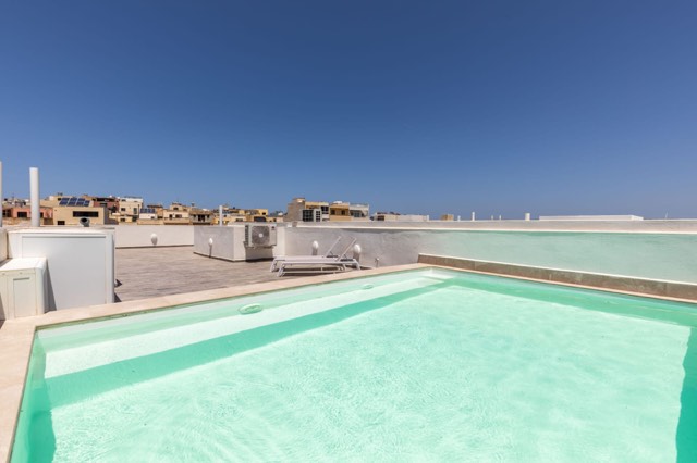2 Bedroom Penthouse for Long Let in Mellieħa - €2,300/month