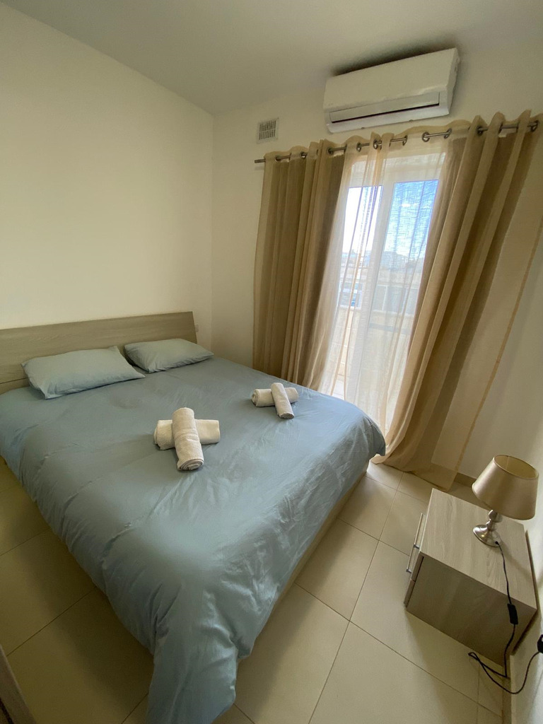 2 Bedroom Penthouse for Long Let in Sliema - €1,550/month photo 6
