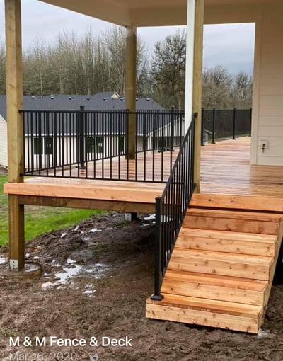 Cedar Deck with Chinch Rail