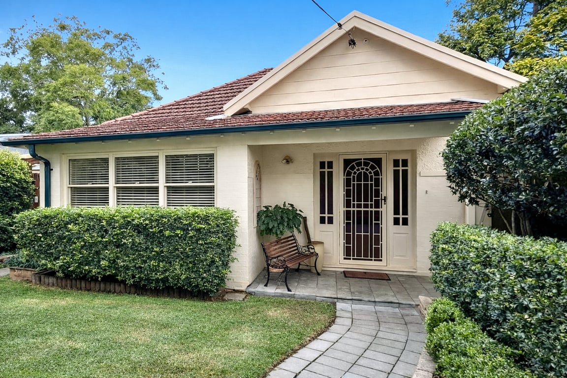 HENL3 - Lane Cove Comfort | Home With Leafy Garden