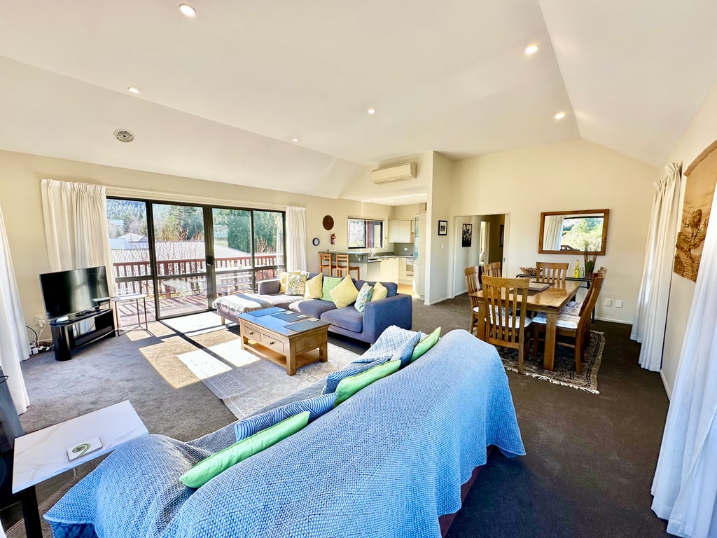 10 Forest View Close