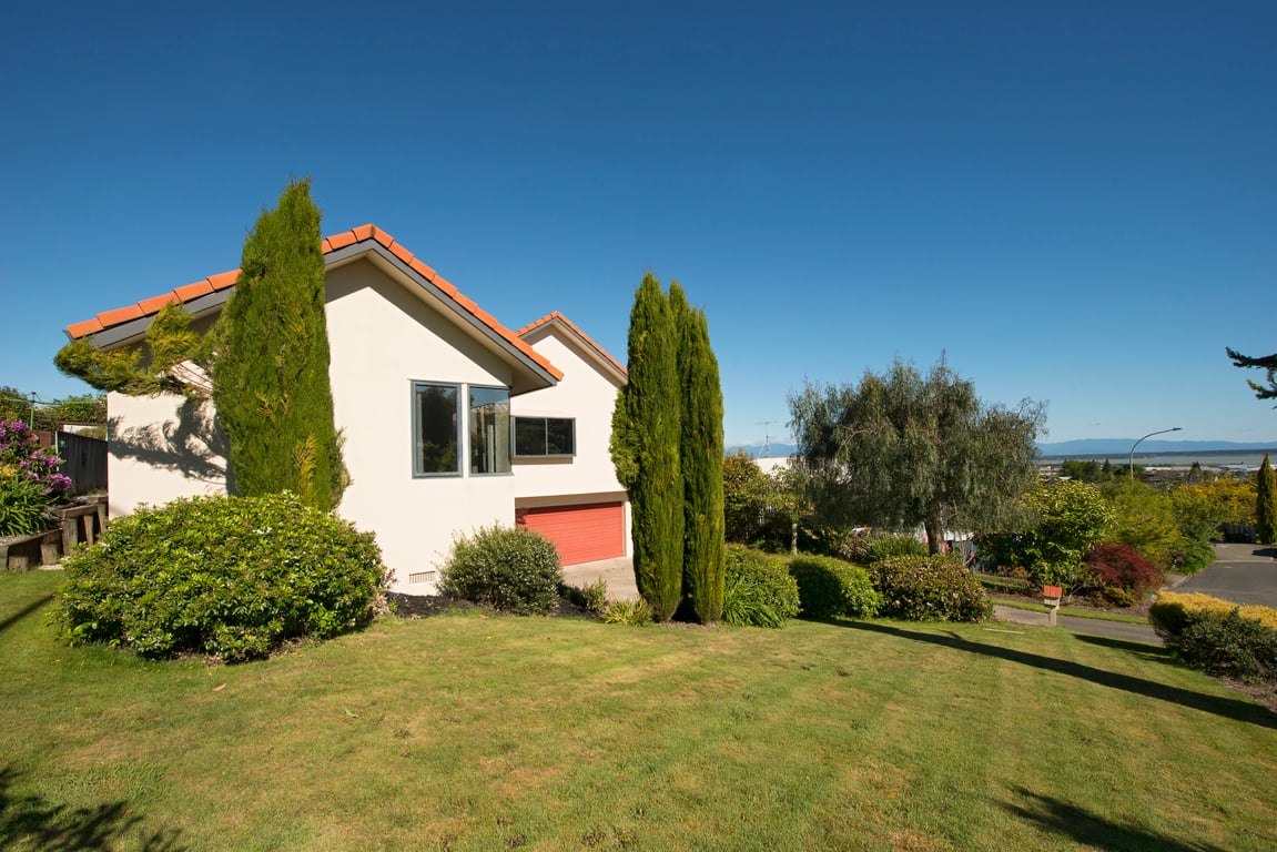 Sunny Richmond Holiday Home